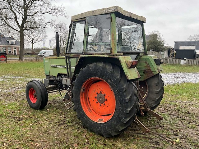 Fendt farmer 305 ls turbomatik tweewielaangedreven landbouwtractor - afbeelding 8 van  29