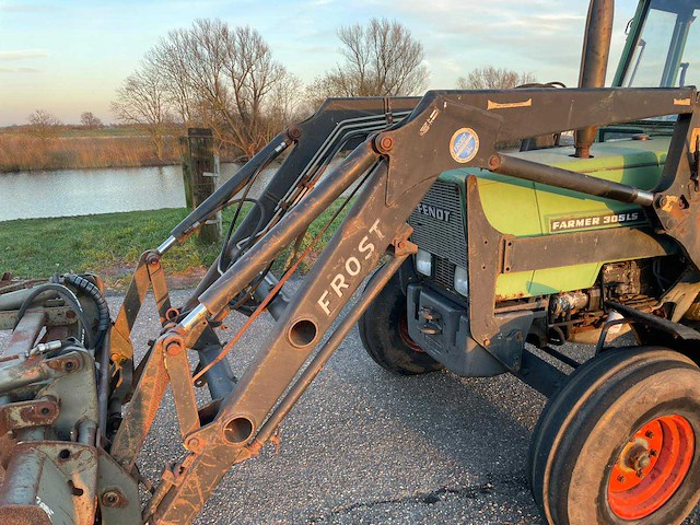 Fendt farmer 305ls turbomatik tweewielaangedreven landbouwtractor - afbeelding 4 van  26