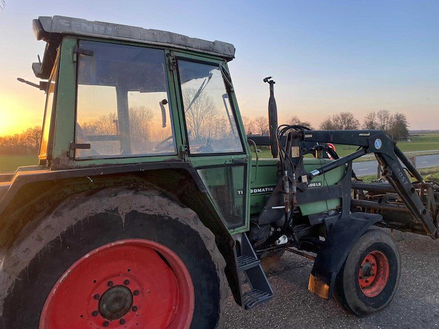 Fendt farmer 305ls turbomatik tweewielaangedreven landbouwtractor - afbeelding 22 van  26