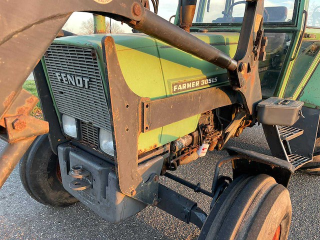 Fendt farmer 305ls turbomatik tweewielaangedreven landbouwtractor - afbeelding 4 van  18