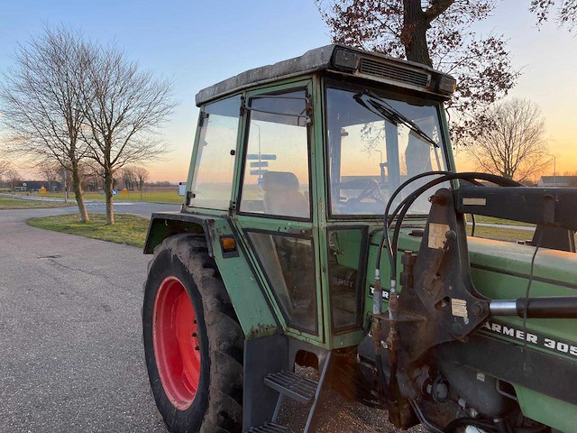 Fendt farmer 305ls turbomatik tweewielaangedreven landbouwtractor - afbeelding 8 van  18