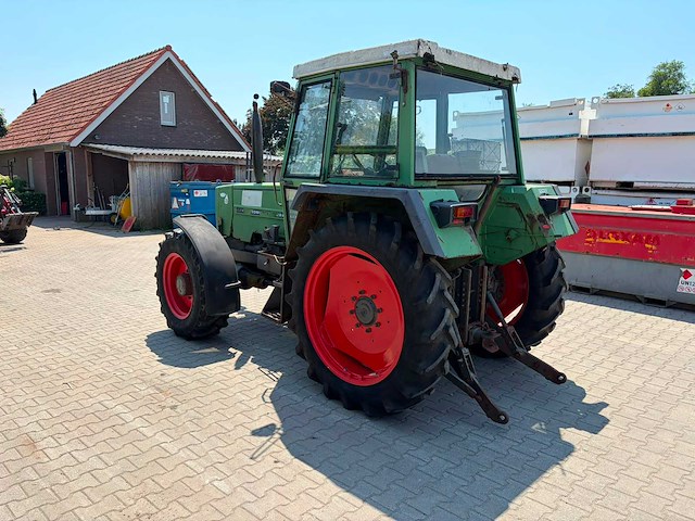 Fendt farmer 308 lsa vierwielaangedreven landbouwtractor - afbeelding 4 van  11