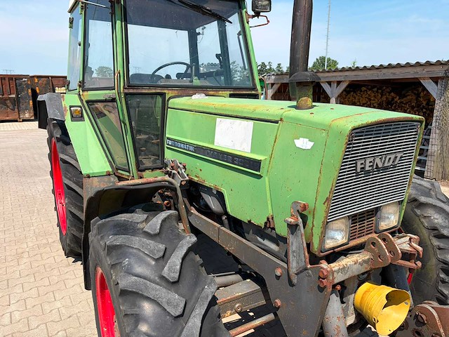 Fendt farmer 308 lsa vierwielaangedreven landbouwtractor - afbeelding 7 van  11