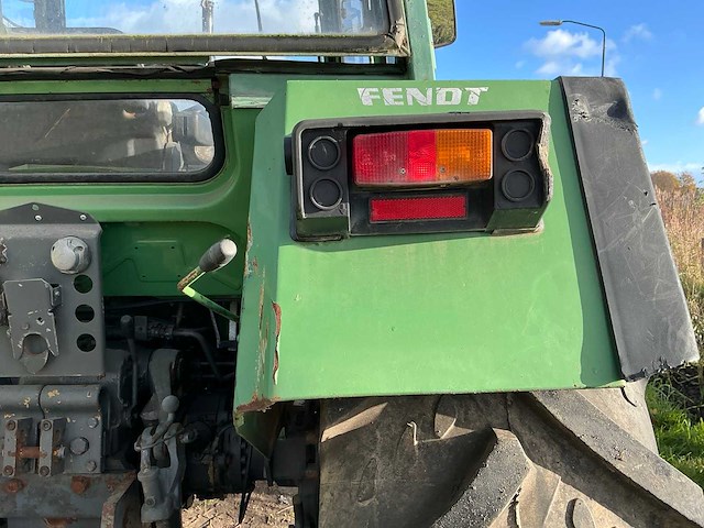 Fendt farmer 309 lsa turbomatik vierwielaangedreven landbouwtractor - afbeelding 7 van  31