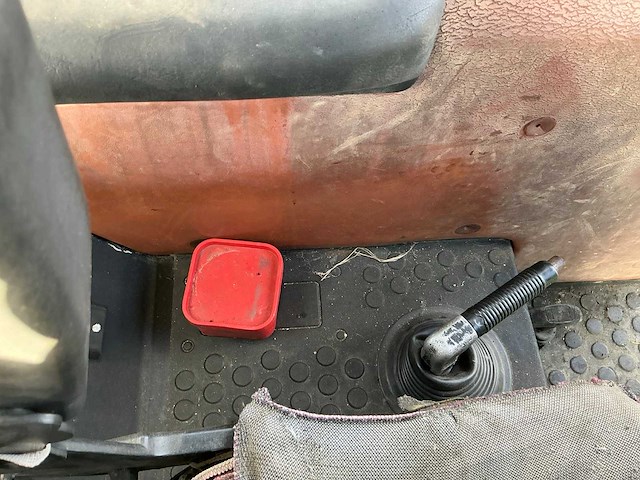 Fendt farmer 309 lsa turbomatik vierwielaangedreven landbouwtractor - afbeelding 16 van  31