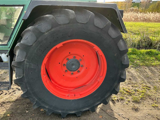 Fendt farmer 309 lsa turbomatik vierwielaangedreven landbouwtractor - afbeelding 20 van  31