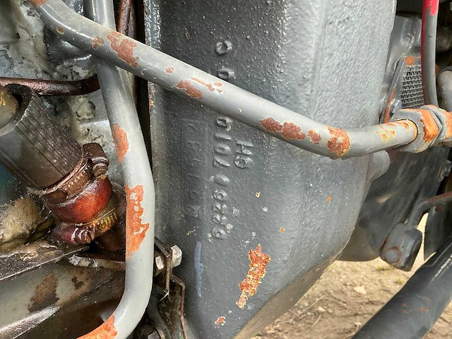 Fendt farmer 309 lsa turbomatik vierwielaangedreven landbouwtractor - afbeelding 25 van  31