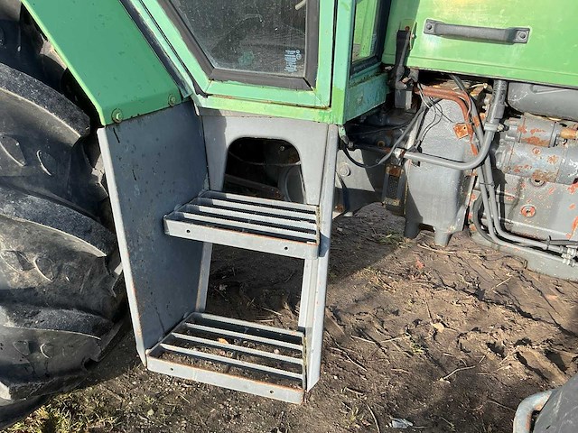 Fendt farmer 309 lsa turbomatik vierwielaangedreven landbouwtractor - afbeelding 30 van  31