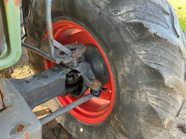 Fendt farmer 309 lsa turbomatik vierwielaangedreven landbouwtractor - afbeelding 31 van  31