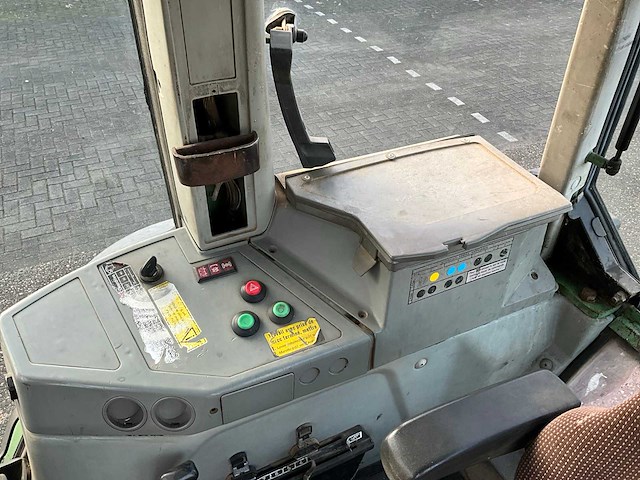 Fendt farmer 309c turbomatic vierwielaangedreven landbouwtractor - afbeelding 27 van  38