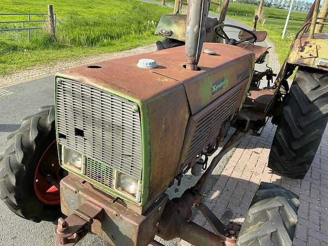 Fendt farmer 5s vierwielaangedreven landbouwtractor - afbeelding 24 van  27
