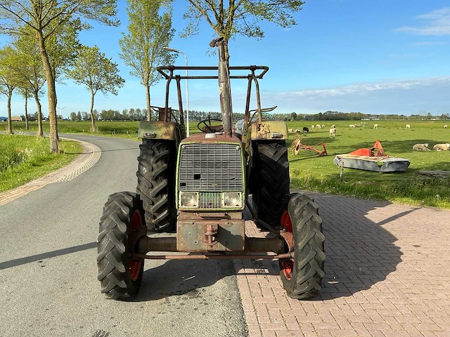 Fendt farmer 5s vierwielaangedreven landbouwtractor - afbeelding 3 van  27