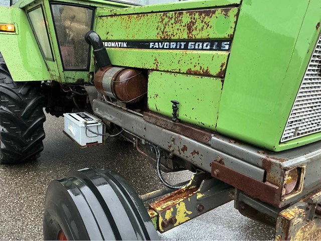 Fendt favorit 600 ls turbomatik 6 cilinder tractor - afbeelding 12 van  25