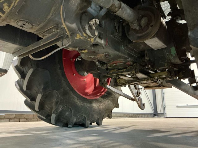 Fendt favorit 611ls 4wd landbouwtractor - afbeelding 21 van  34