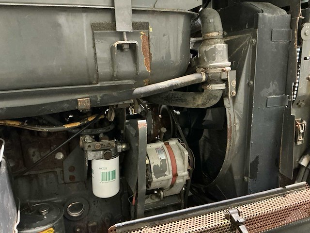 Fendt favorit 611ls 4wd landbouwtractor - afbeelding 23 van  34