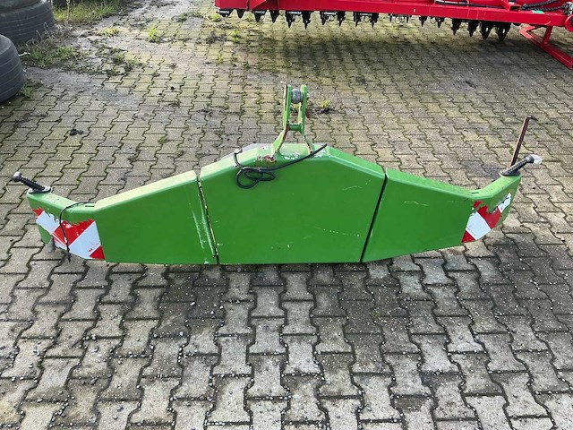 Fendt frontgewicht voorzetapparatuur - afbeelding 6 van  13
