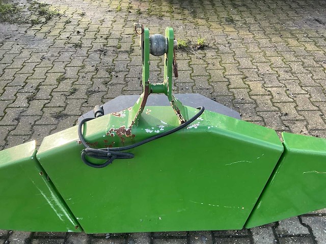 Fendt frontgewicht voorzetapparatuur - afbeelding 13 van  13