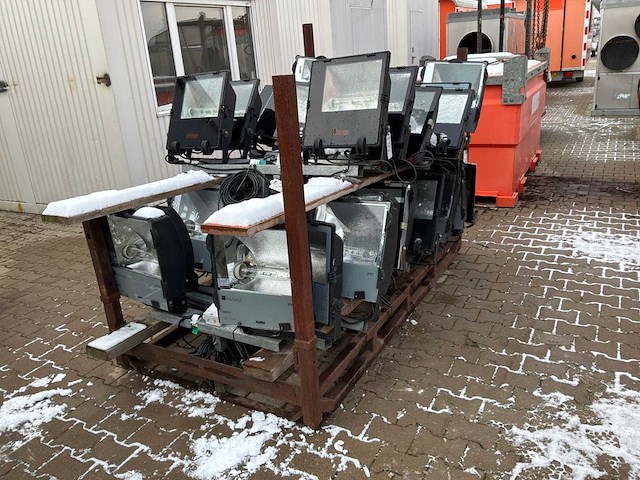 Fenon / vetec / marlanvil / euro / primaelux 400 watt dubbele bouwlamp op steun (18x) - afbeelding 1 van  12