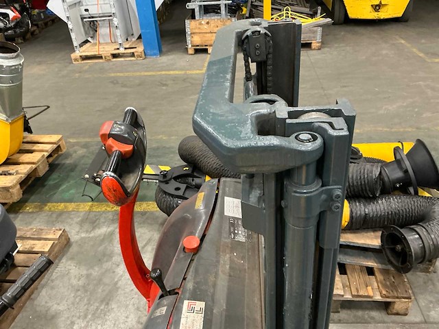 Fenwick l12 elektrische stapelaar - afbeelding 3 van  5