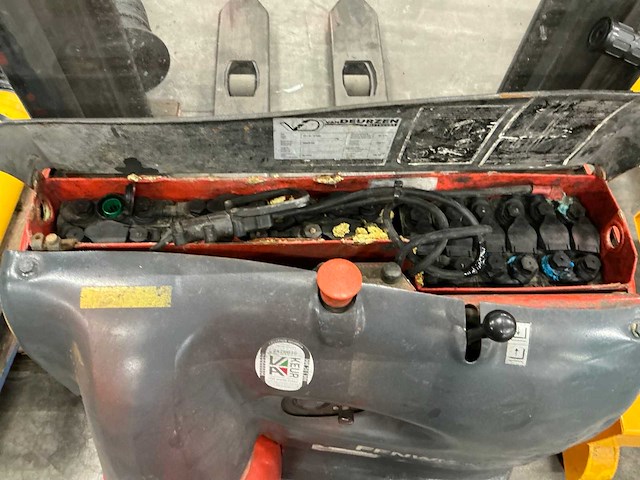 Fenwick l12 elektrische stapelaar - afbeelding 4 van  5