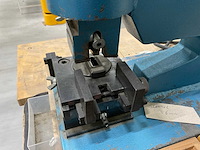 Fer ponsmachine t.b.v. sleutelgaten - afbeelding 5 van  10