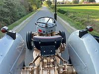 Ferguson 35 "goudbuik" oldtimer tractor - afbeelding 10 van  53