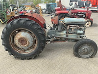 Ferguson tea-20 oldtimer tractor - afbeelding 12 van  17