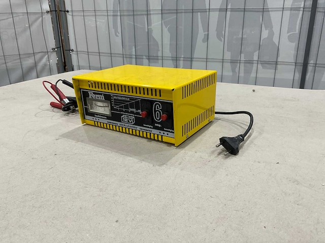 Ferm - acculader - afbeelding 1 van  6