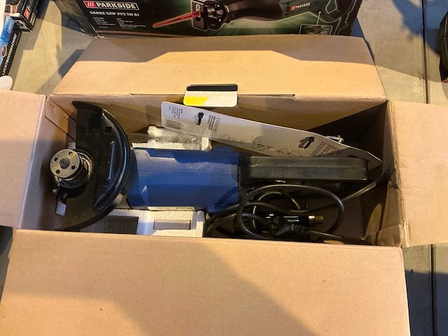 Ferm 319210 haakse slijpmachine - afbeelding 2 van  2