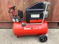 Ferm airmaster 2450 luchtcompressor - afbeelding 1 van  5