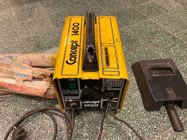 Ferm concept 1400 elektrode lasapparaat + toebehoren - afbeelding 2 van  6