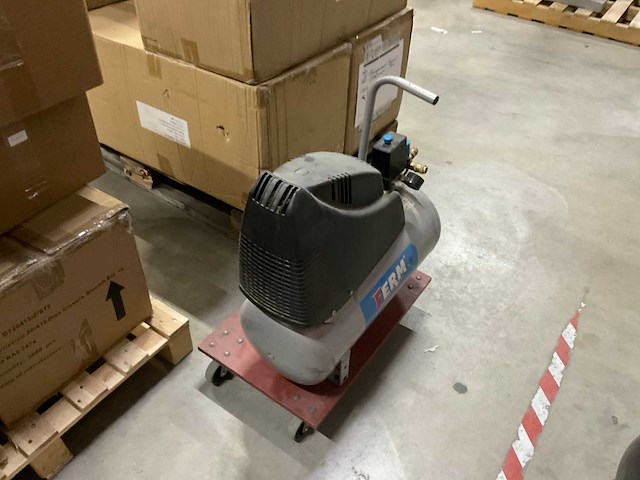 Ferm crm 1034 luchtcompressor - afbeelding 3 van  4