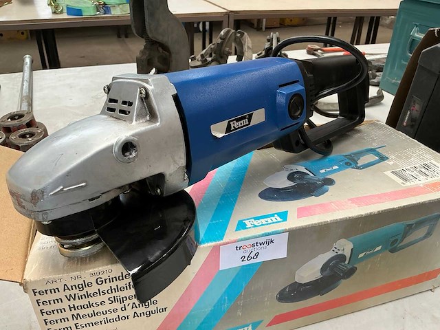 Ferm hs-180 haakse slijpmachine - afbeelding 1 van  5