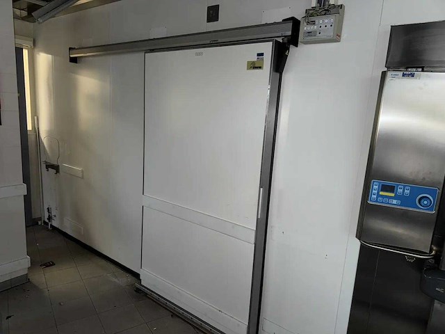 Fermob - elektronische schuifdeur - afbeelding 1 van  4