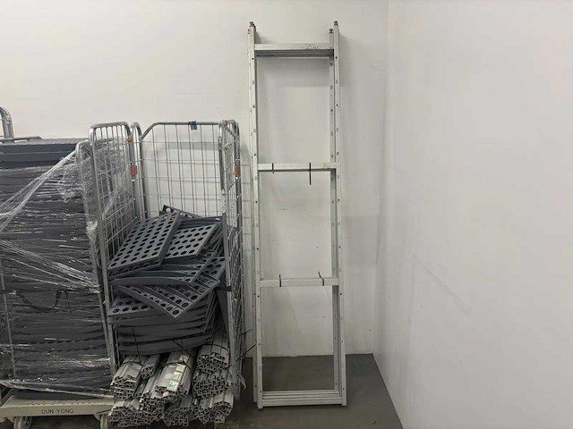 Fermod - partij stellingonderdelen - afbeelding 2 van  7