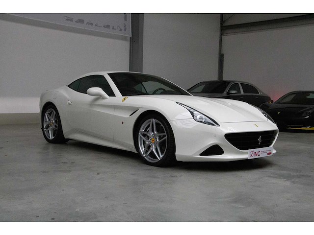 Ferrari - 2014 - f 149 - california - personenauto - afbeelding 16 van  47