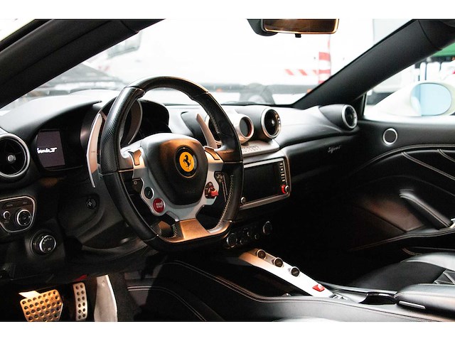 Ferrari - 2014 - f 149 - california - personenauto - afbeelding 24 van  47