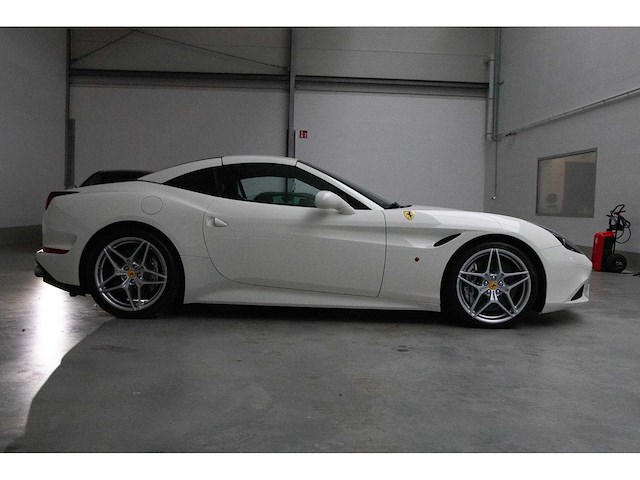 Ferrari - 2014 - f 149 - california - personenauto - afbeelding 9 van  47