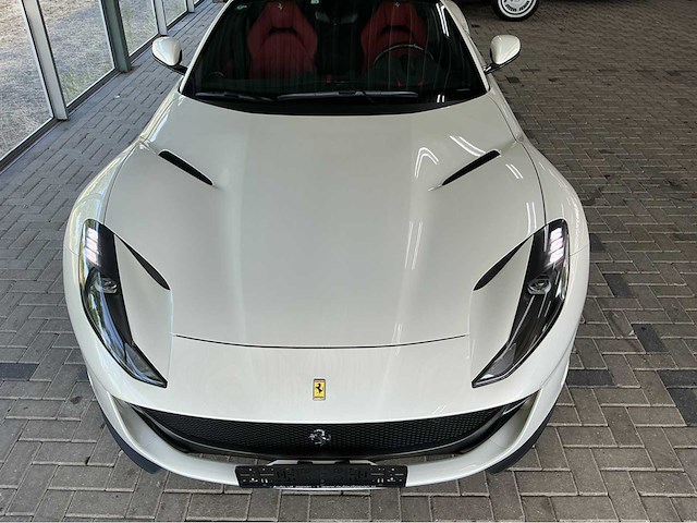 Ferrari - 2018 - 812 - superfast - personenauto - afbeelding 4 van  49