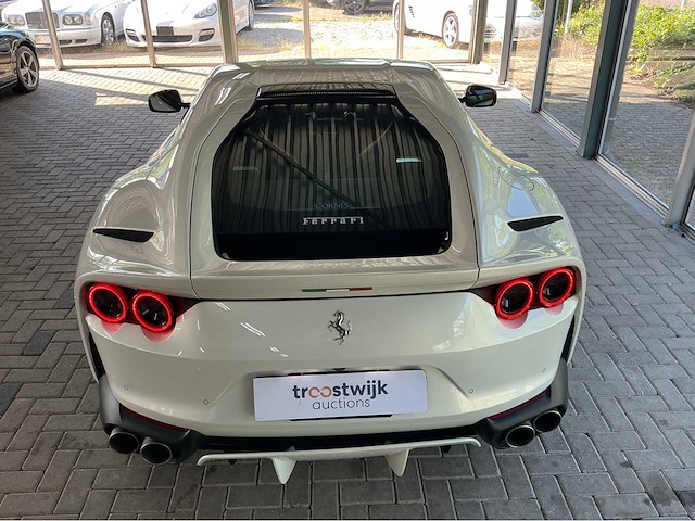 Ferrari - 2018 - 812 - superfast - personenauto - afbeelding 5 van  49