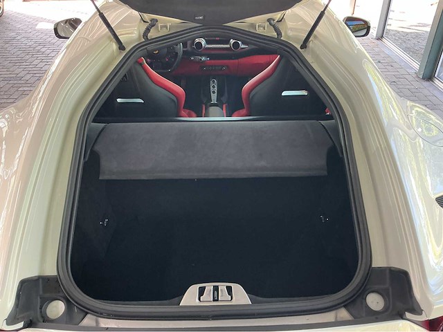 Ferrari - 2018 - 812 - superfast - personenauto - afbeelding 17 van  49