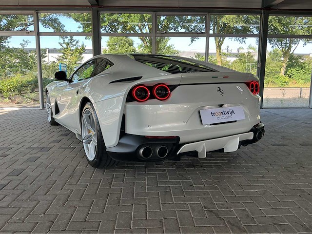 Ferrari - 2018 - 812 - superfast - personenauto - afbeelding 46 van  49