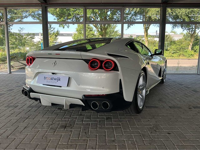 Ferrari - 2018 - 812 - superfast - personenauto - afbeelding 47 van  49
