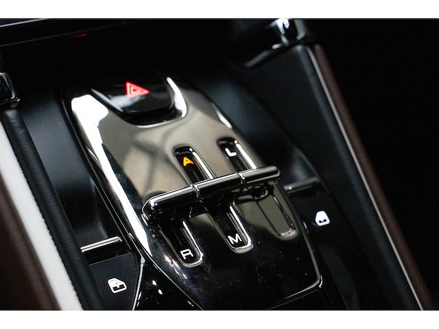 Ferrari - 2021 - roma - coupe - personenauto - afbeelding 29 van  35