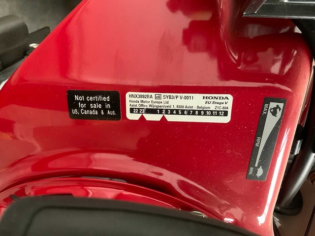 Ferrari - 338 - grondfrees - afbeelding 5 van  11