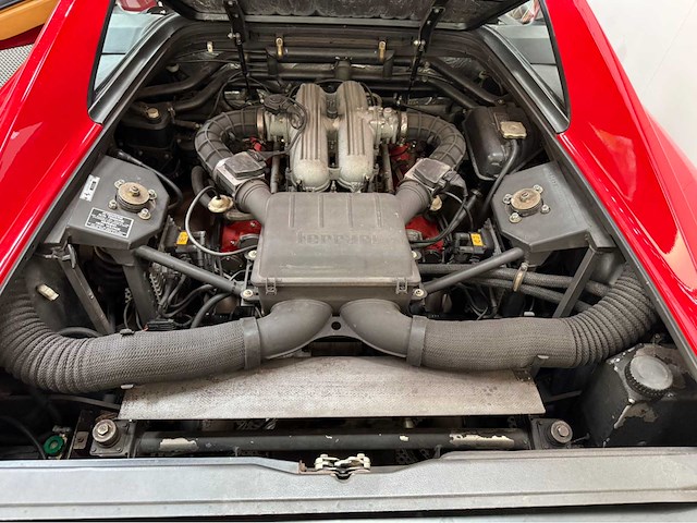 Ferrari - 348 - tb - v8 - personenauto - 1990 - afbeelding 13 van  35