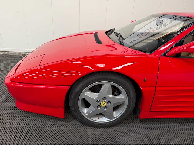 Ferrari - 348 - tb - v8 - personenauto - 1990 - afbeelding 30 van  35