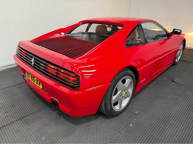 Ferrari - 348 - tb - v8 - personenauto - 1990 - afbeelding 34 van  35