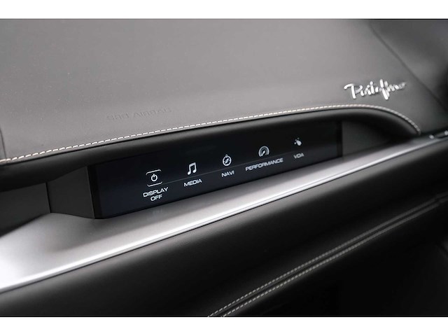 Ferrari - portofino - 3.9 v8 hele - car - 2018|tf-738-t|iaw - afbeelding 11 van  42