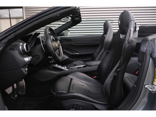 Ferrari - portofino - 3.9 v8 hele - car - 2018|tf-738-t|iaw - afbeelding 36 van  44
